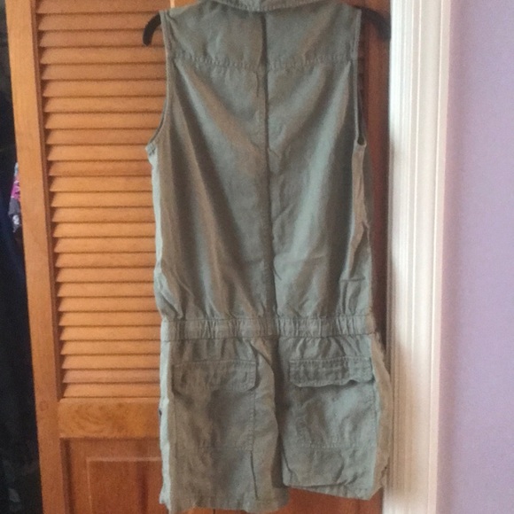 Vineyard Vines army green romper - Picture 7 of 7
